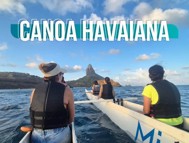 Noronha canoa havaiana